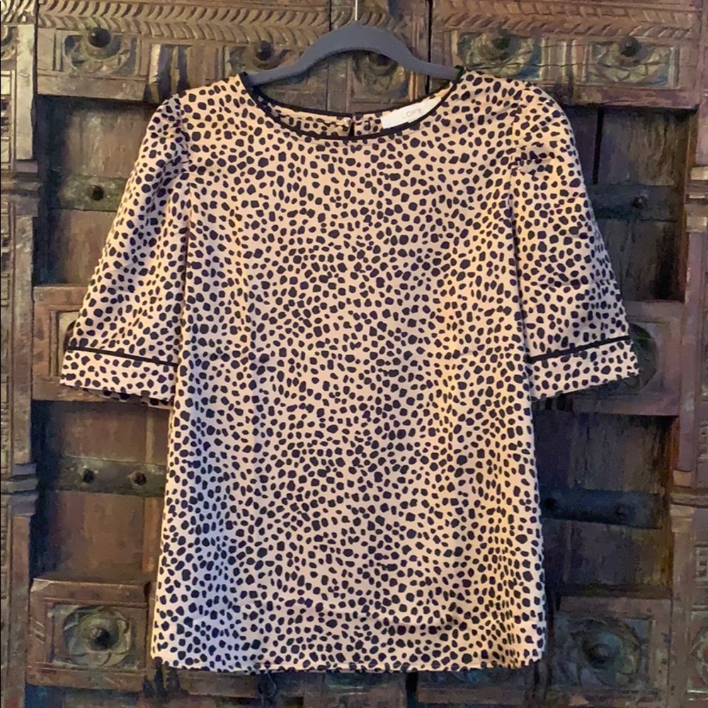 LOFT NWT silky animal print blouse Size M